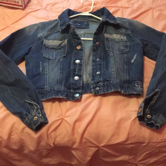 Jean jacket - Picture 2 of 4